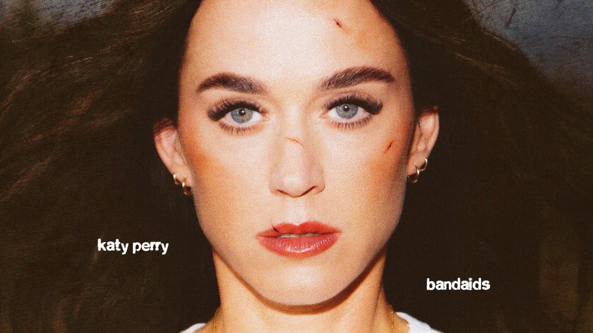“Bandaids” es el nuevo lanzamiento de Katy Perry y marca el inicio de una nueva etapa en su carrera