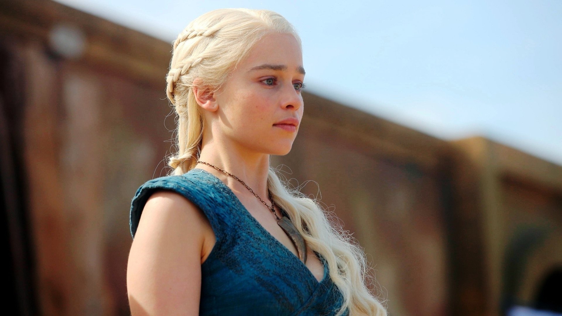 ¡No todo lo que brilla es oro! Emilia Clarke hablo sobre los "millonarios" sueldos de Game of Thrones
