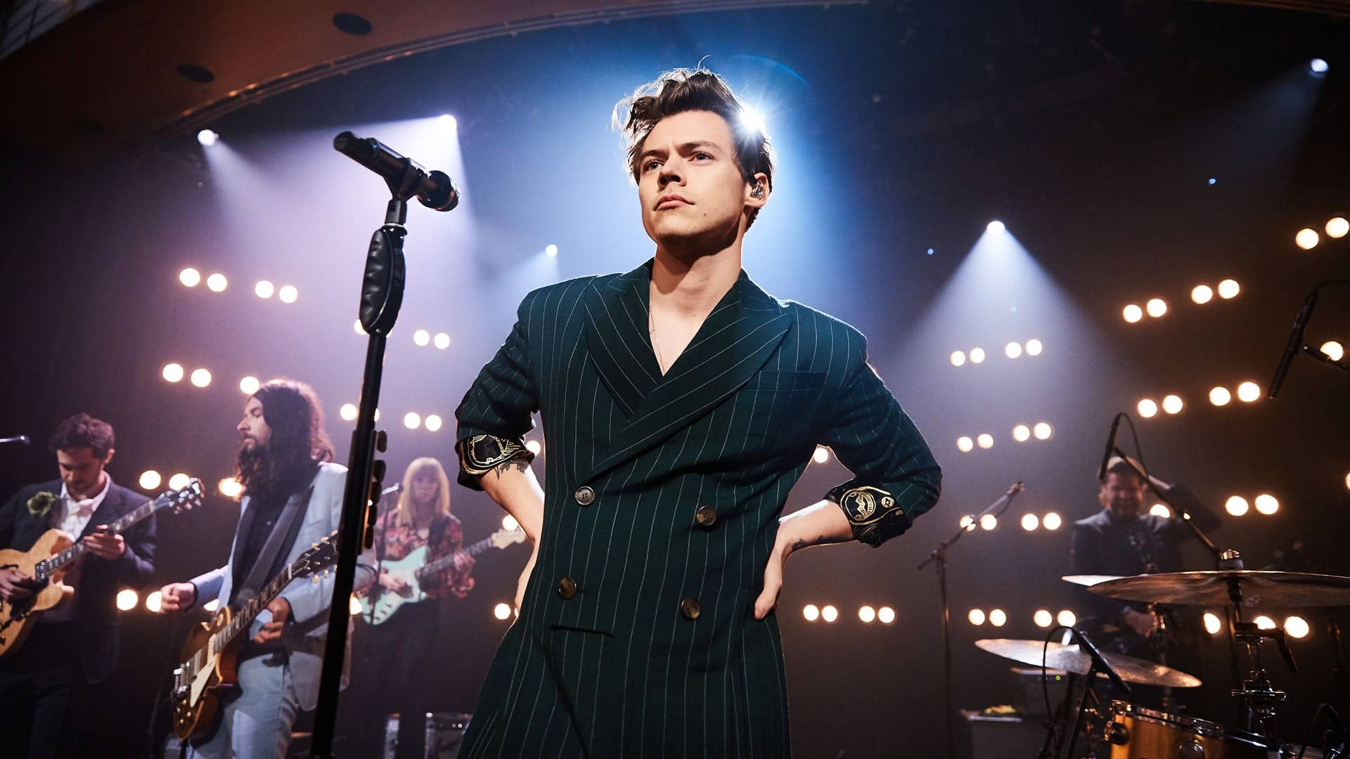 Tras cuatro años de espera, llega Harry Styles con nuevo álbum: Kiss All the Time. Disco, Occasionally
