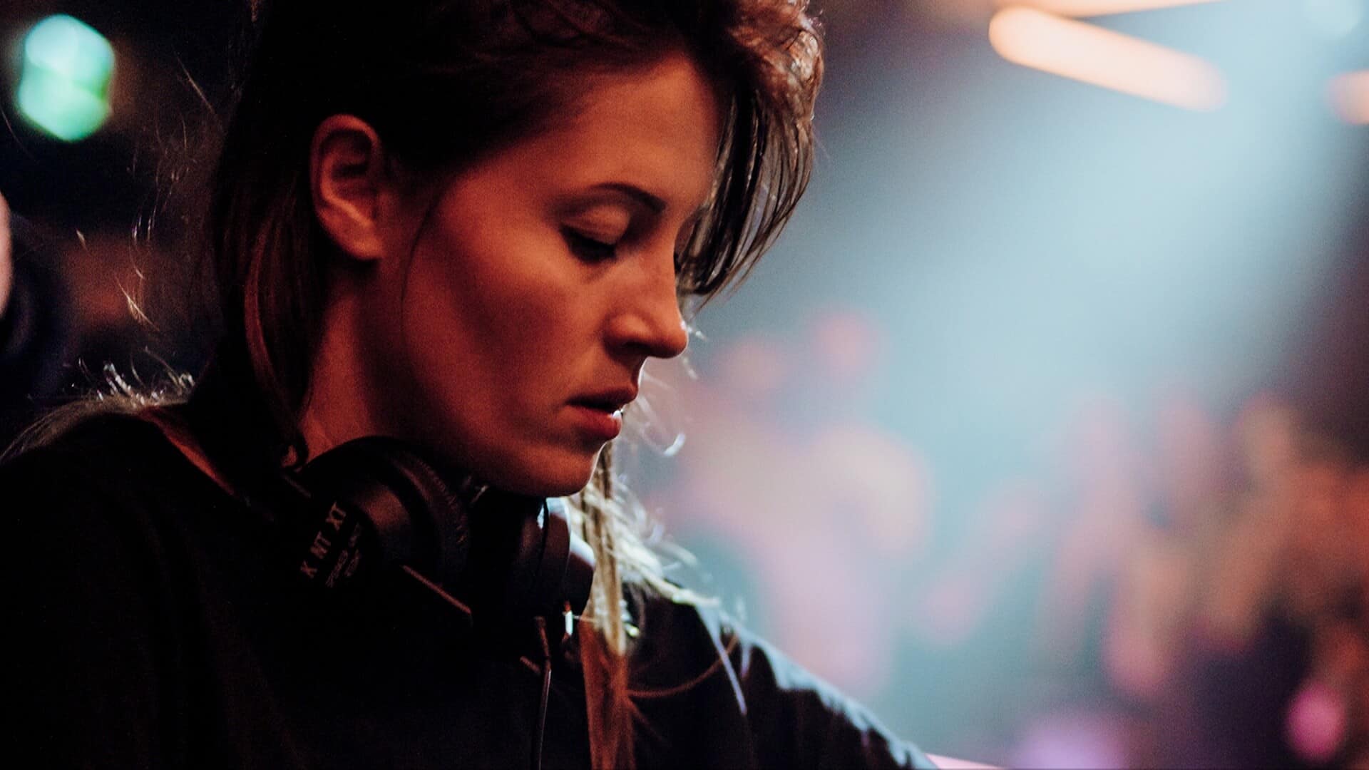 La DJ Belga Charlotte de Witte volvió a ser elegida como la mejor DJ de techno del mundo