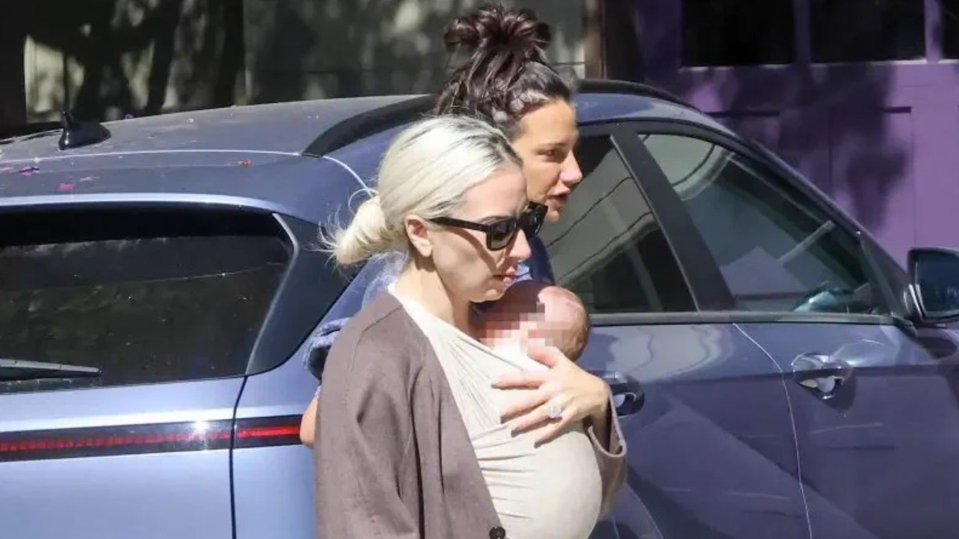 Lady Gaga se convirtió en mamá mediante gestación subrogada