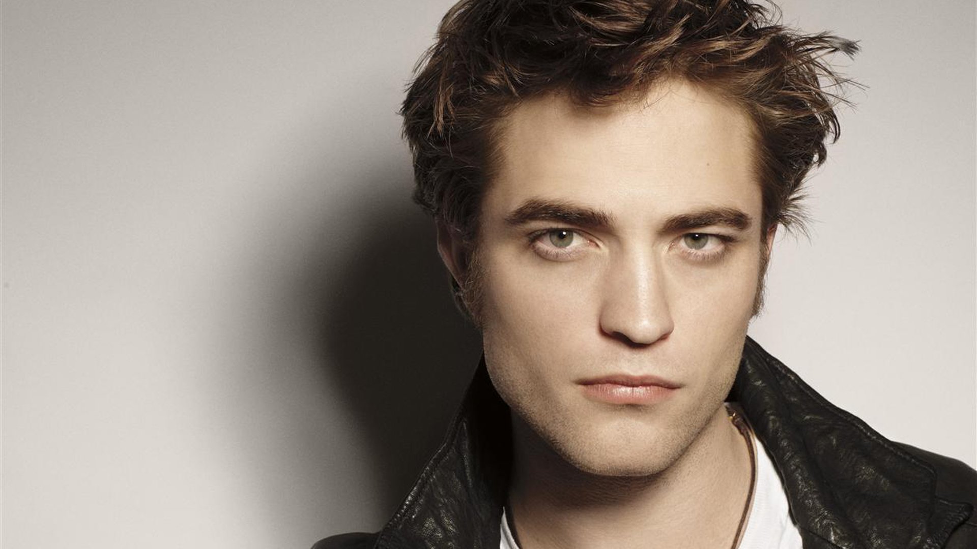 Robert Pattinson seguirá siendo un Vampiro, próximamente: Drácula