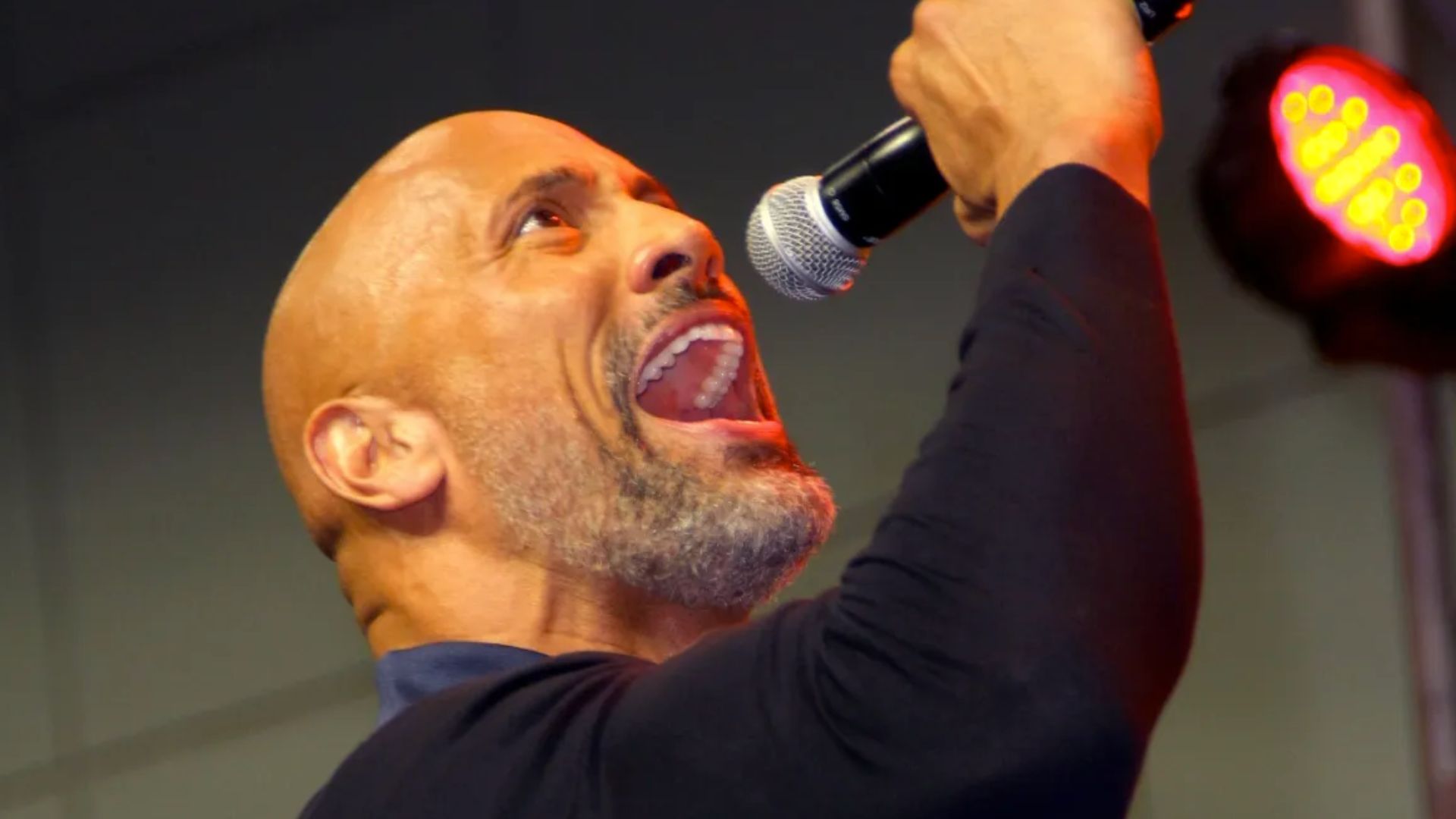 ¿La Roca se prepara para dar un salto a la música?