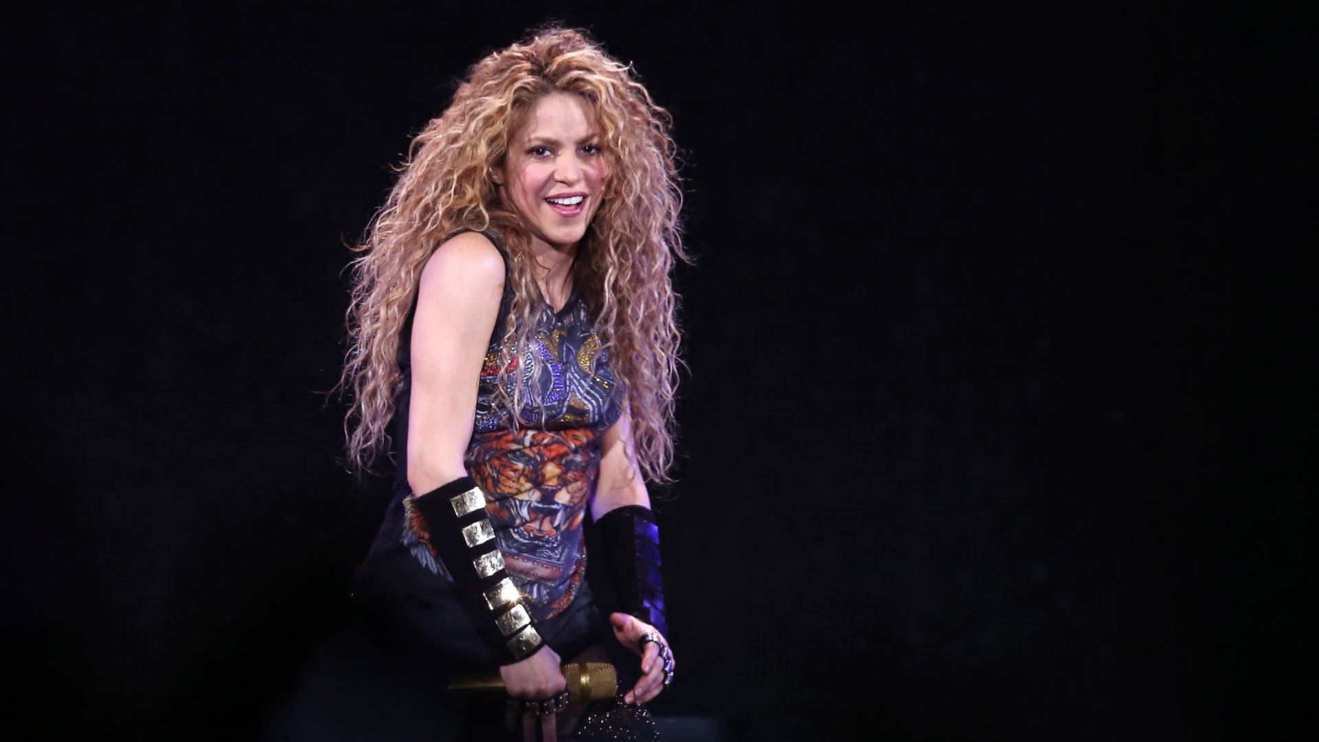 ¡Colombia entera late fuerte! Shakira y las estrellas mandan un abrazo monumental tras el temblor